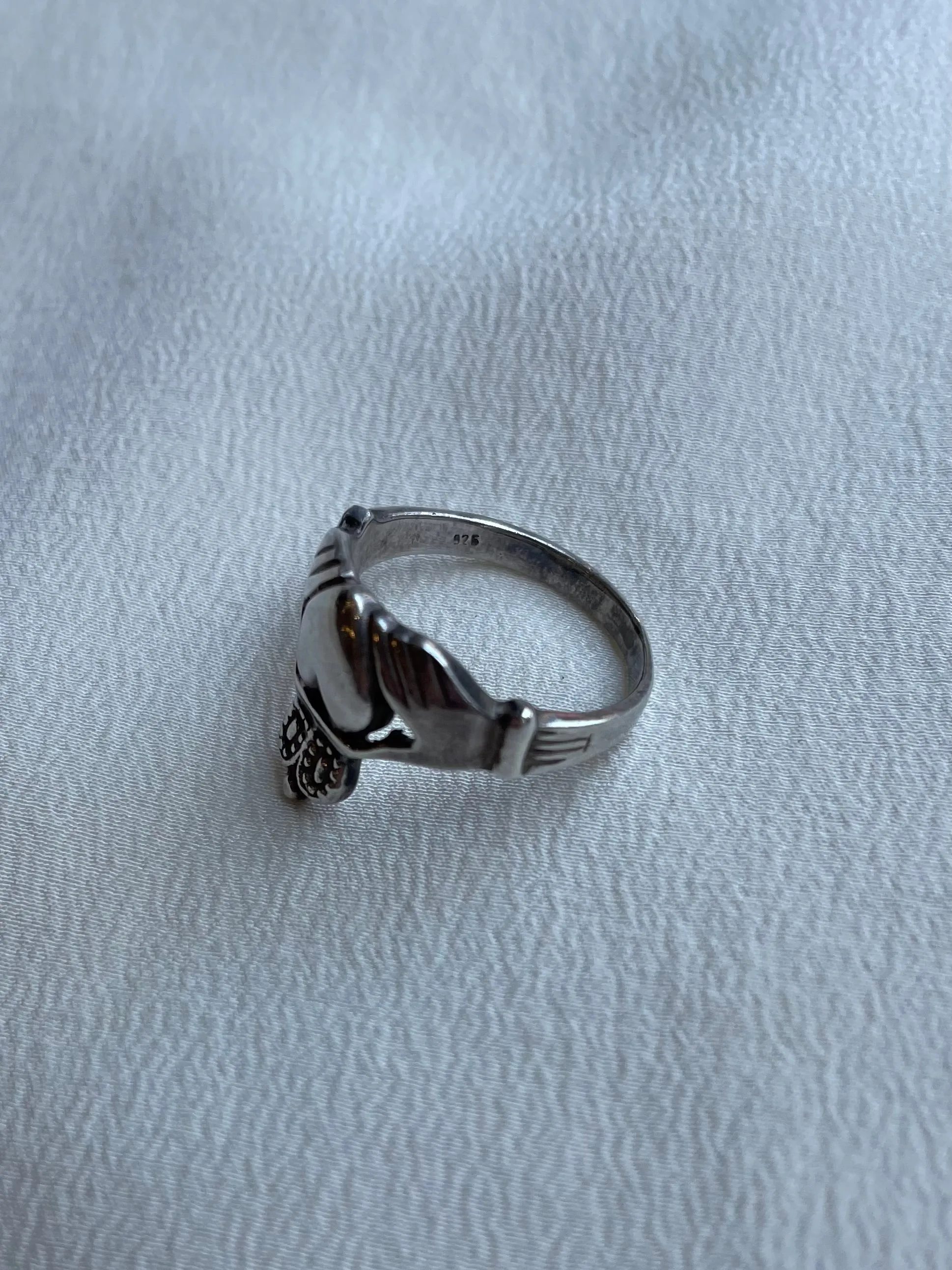 1980s claddagh ring, irish silver ring R140