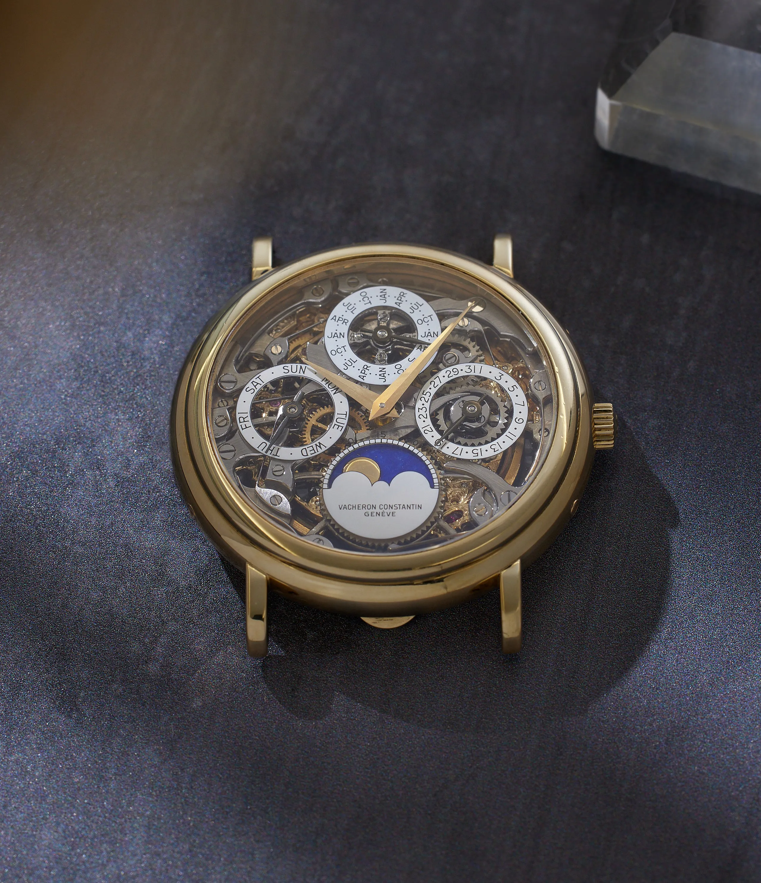 Perpetual Calendar | Ref. 43032 | Yellow Gold